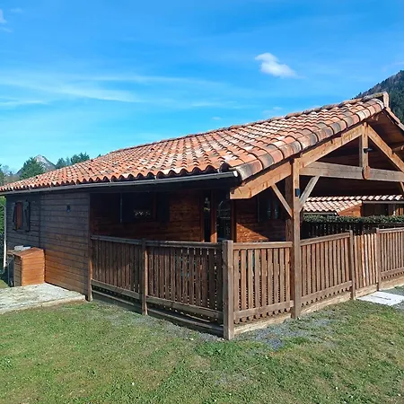 Kamp alanı La Taillade De Montsegur Location De En Bois