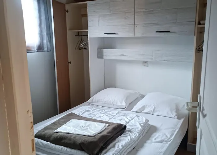 Campingplads Traditionnels En Bois Fougax-et-Barrineuf